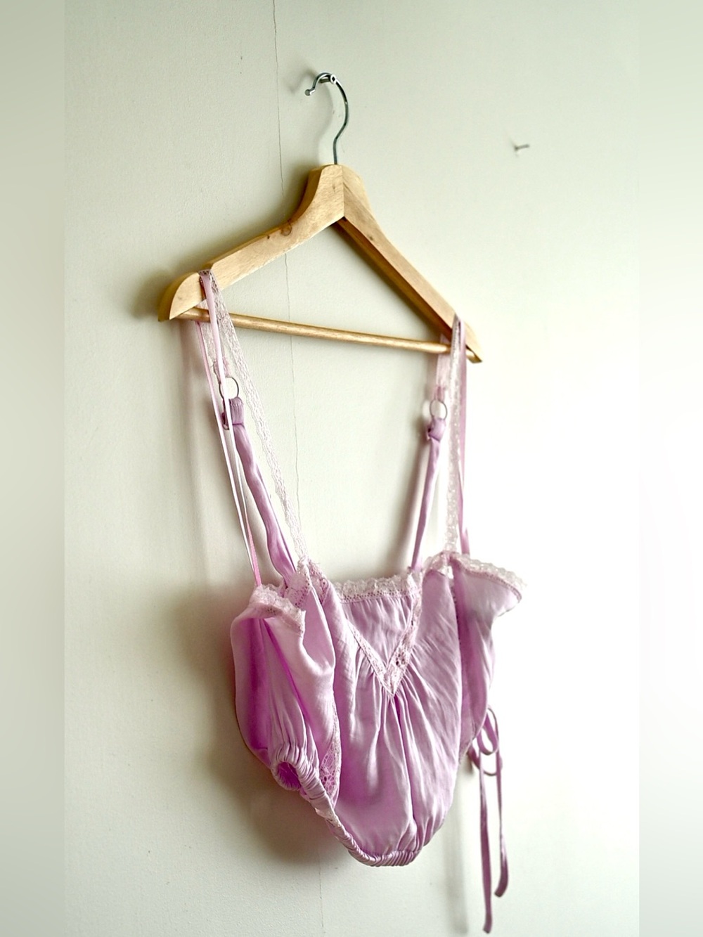 Urban Outfitters Pink Lace Satin Camisole Top Size Small NWT